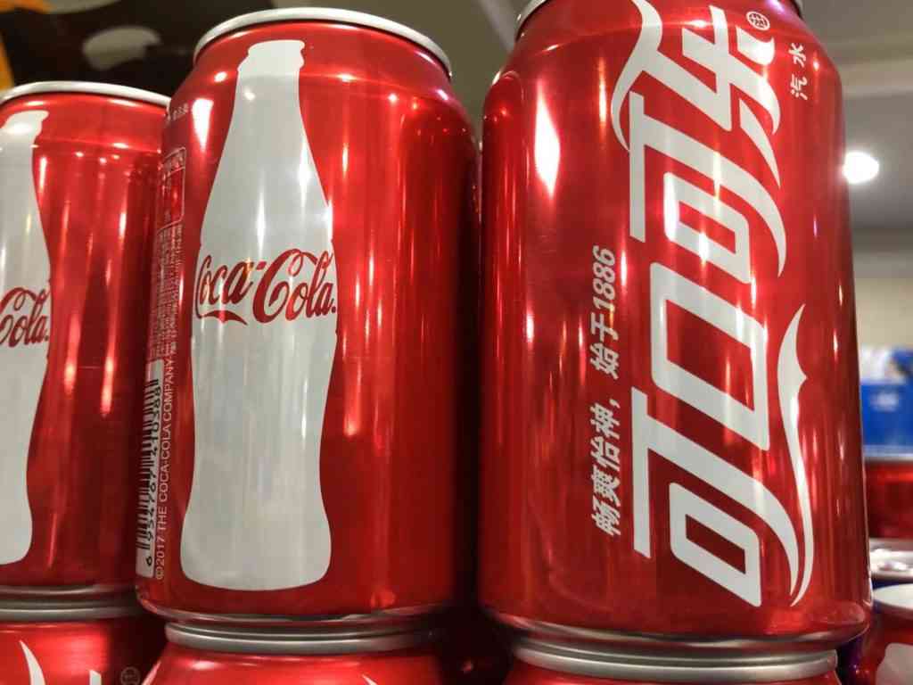 中国語でコーラは可乐、コカ・コーラは可口可乐（kě kǒu kě lè